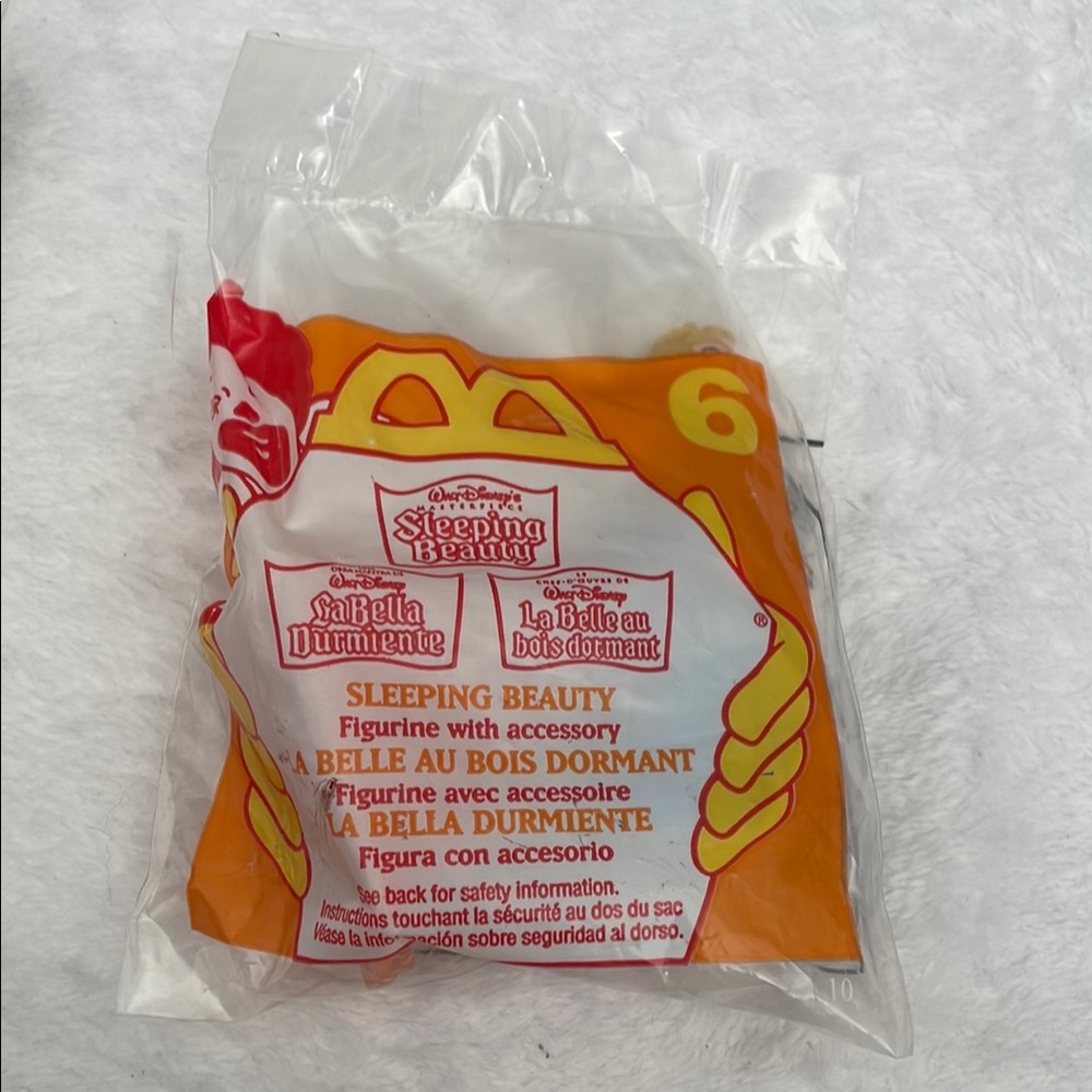 NEW 1996 McDonald's Happy Meal Toy Sleeping Beauty #6 Sealed
